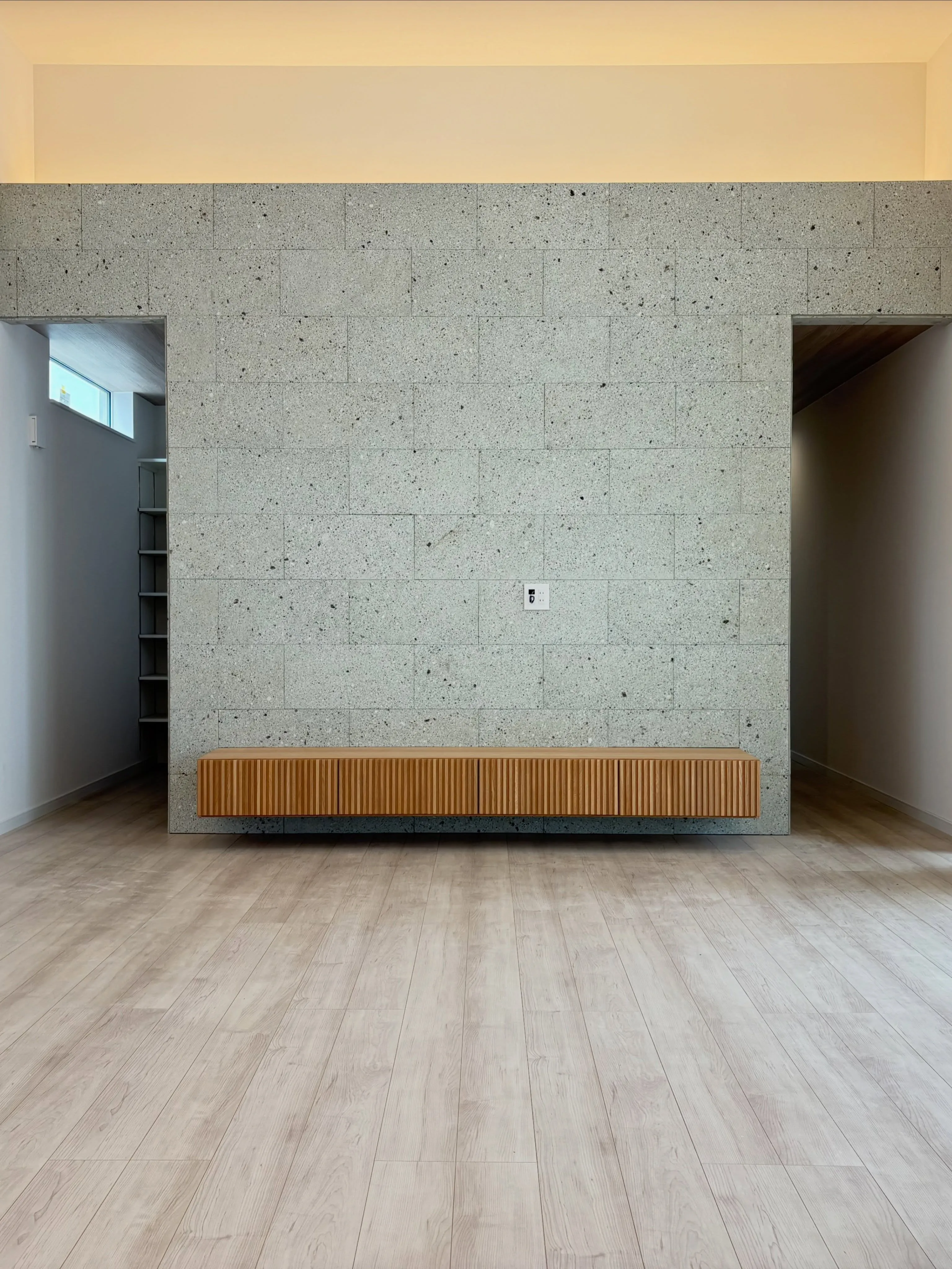 「2階建てなのに、平屋のように暮らせる家。